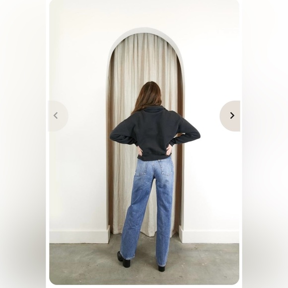 Brand: RE/DONE
The Re/Done 70s Half Zip Sweatshirt in Washed Black - Picture 2 of 3